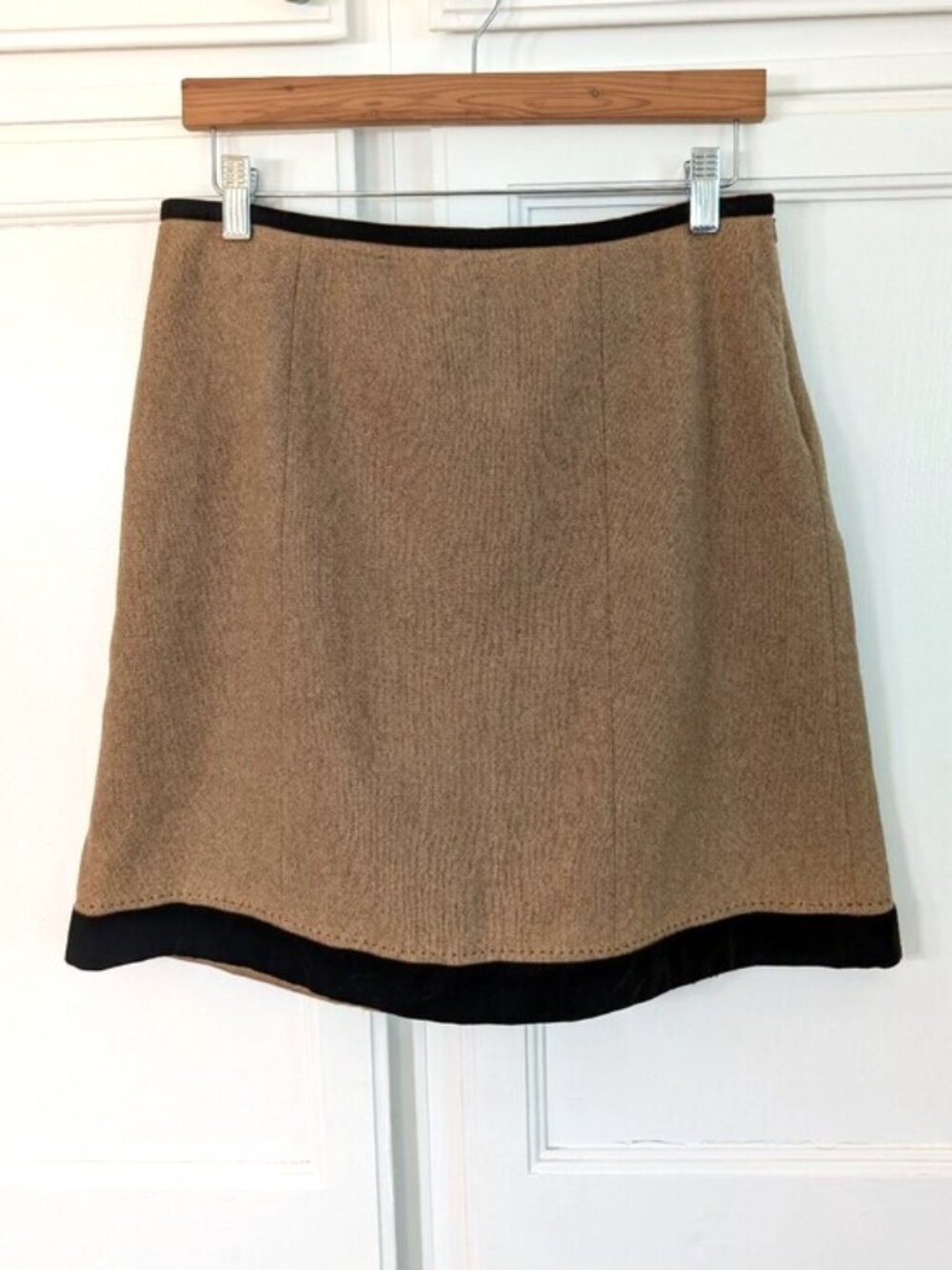 Willi Smith Wool Blend Tan A-Line Skirt with Brown Velvet Trim Size 8